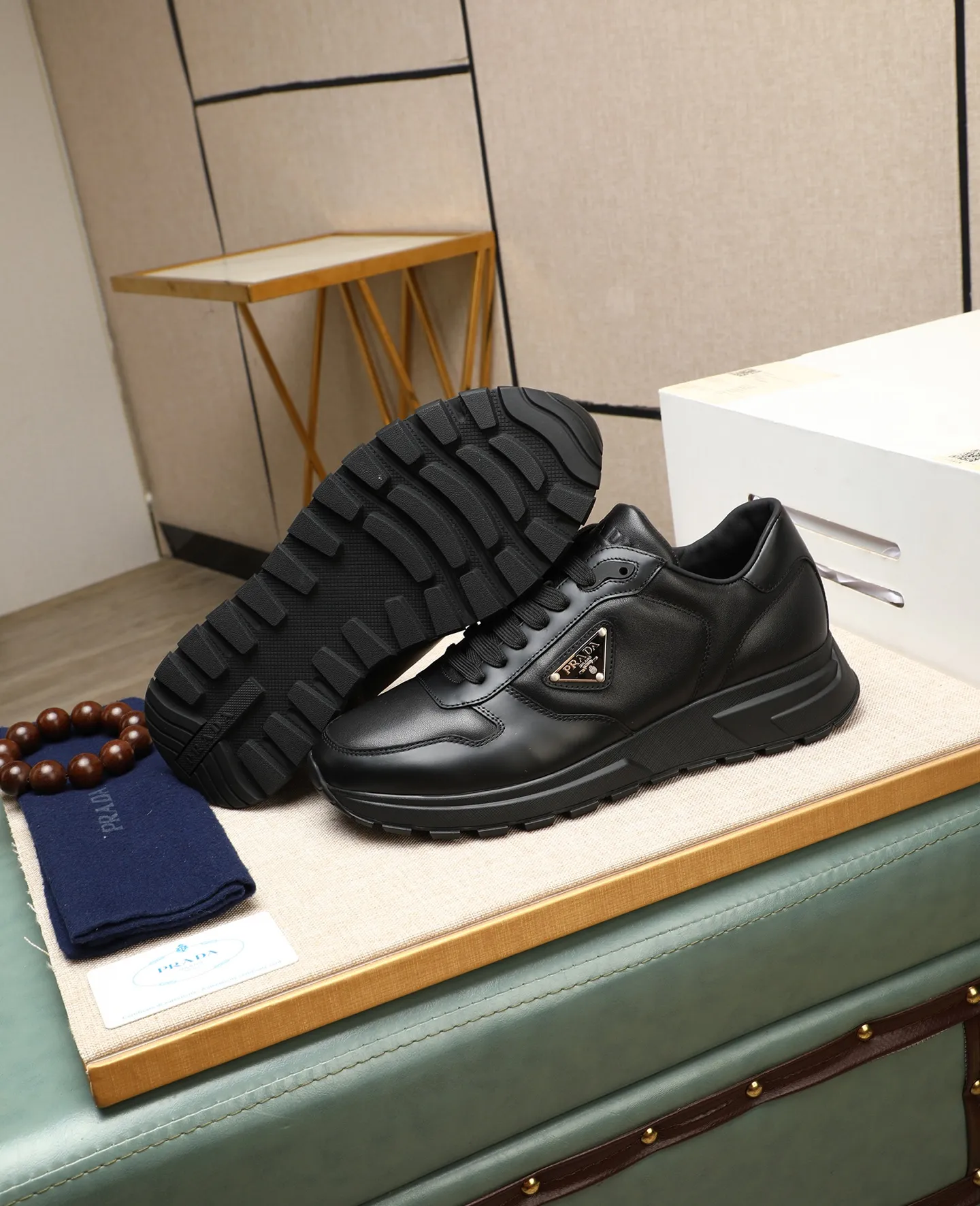 Men's shoes 💰540 🌹🌹[PRADA—Prada] 2025 latest model 🙈original replica! 👟👟👟Available here. The workmanship is top-notch. The upper is made from Italy. 🇮🇹Imported first-layer cowhide. ❗️Breathable genuine leather lining @Suitable for travel. The original version has an enlarged engraved sole, making it suitable for all kinds of travels, showing low-key luxury. Let quality speak for itself. Color: Size: 38-45